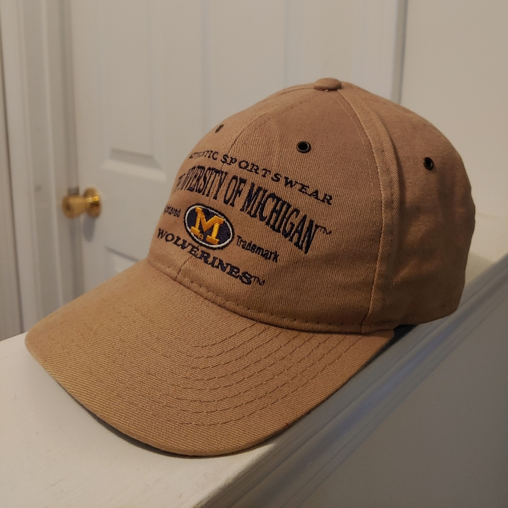 Michigan Wolverines Rare Tan Hat View 4